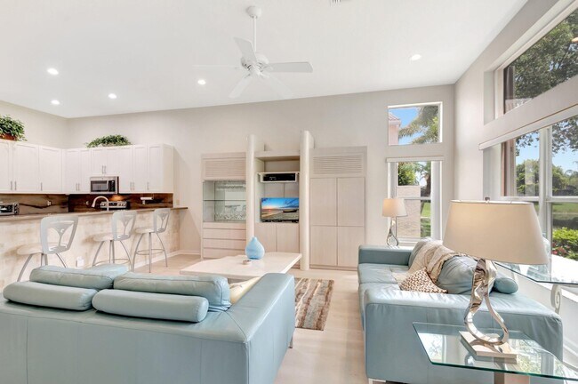Building Photo - 7566 Pebble Shores Terrace