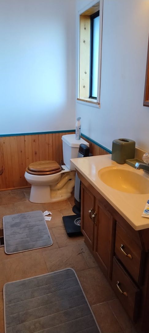 Building Photo - Move-In Ready Fully Furnished 2-Bedroom Cabin-Style Home with Views