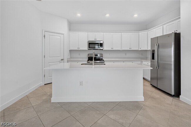 Building Photo - 9156 Leatherwood Loop