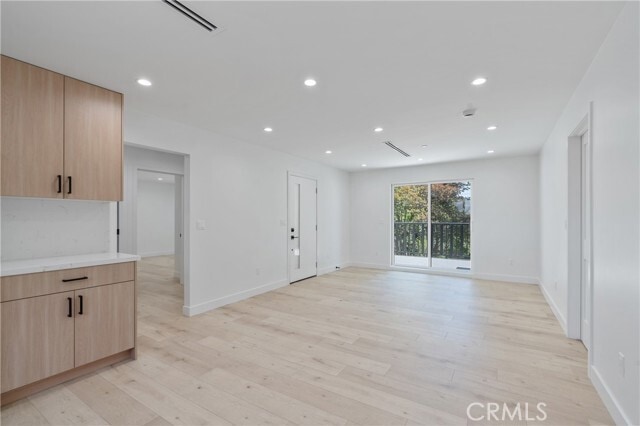 Building Photo - 7435 Ranchito Ave