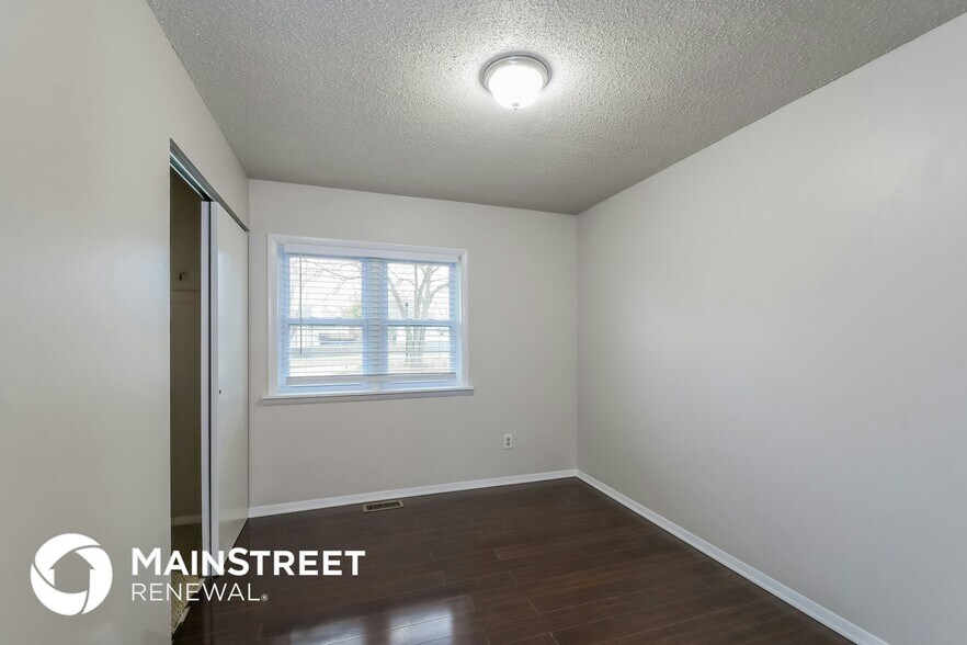 Building Photo - 15520 Ninety-Seventh Ave