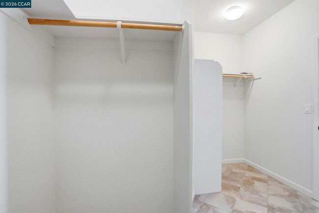 Building Photo - 354 Pebble Beach Dr