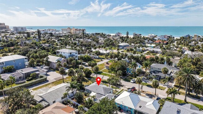 Building Photo - 741 Lantana Ave