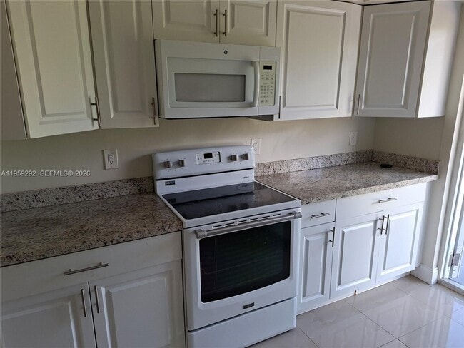 Building Photo - 600 Layne Blvd