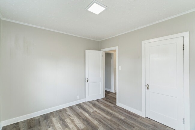 Building Photo - 2752 Tarleton Ave
