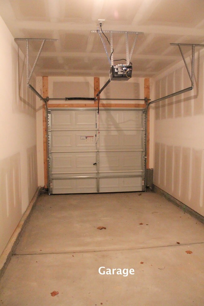 Building Photo - 205 Limerick Rd