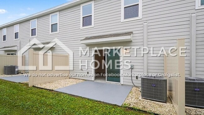 Building Photo - 6648 SW 81st Lp