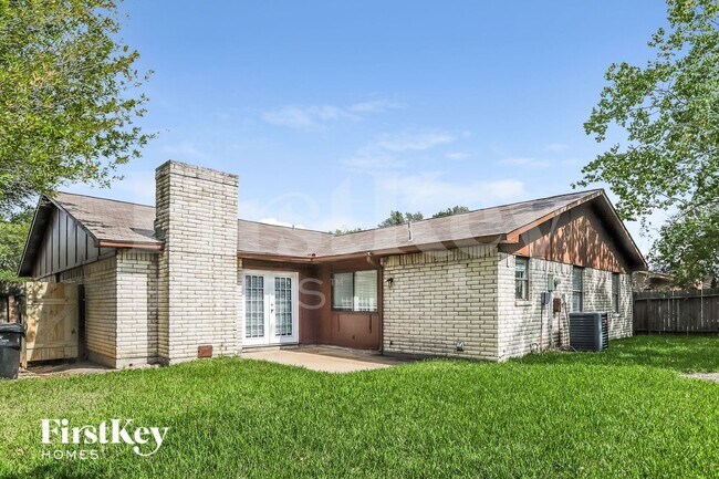 Building Photo - 16939 Macleish Dr