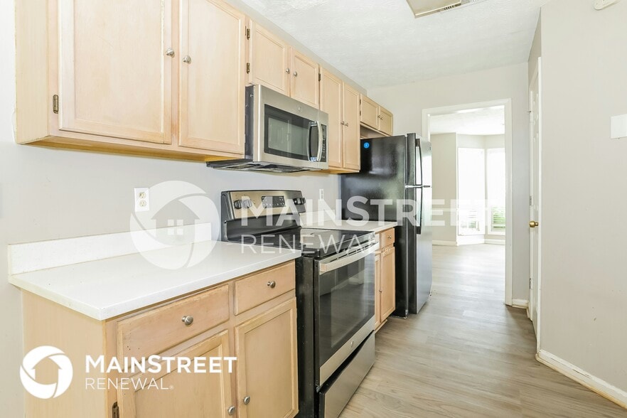 Building Photo - 638 Stonemill Manor