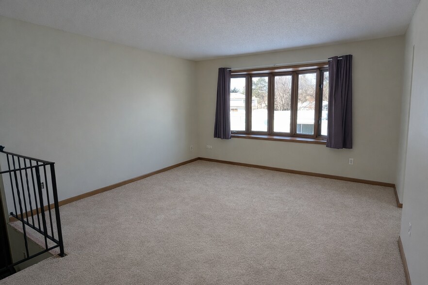 Building Photo - 10563 Martin St NW