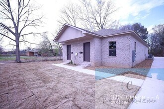 Building Photo - 3704 Griffin St