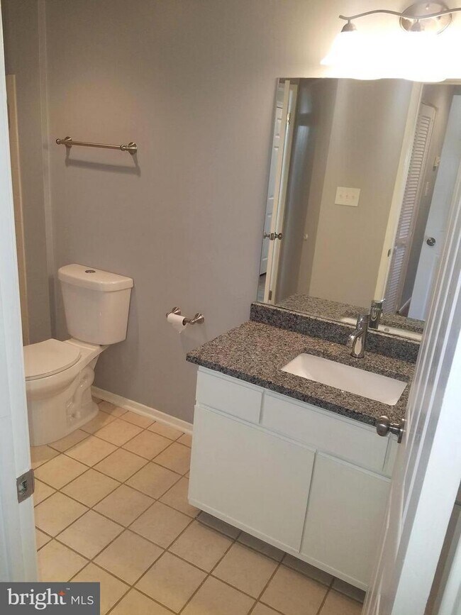 Bathroom - 1897A Villaridge Dr