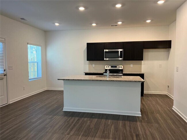 Building Photo - 1391 Ben Park Way