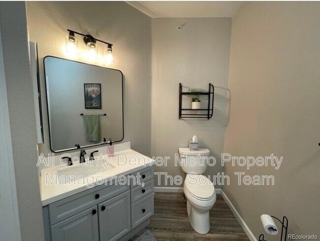 Building Photo - 8309 S Independence Cir