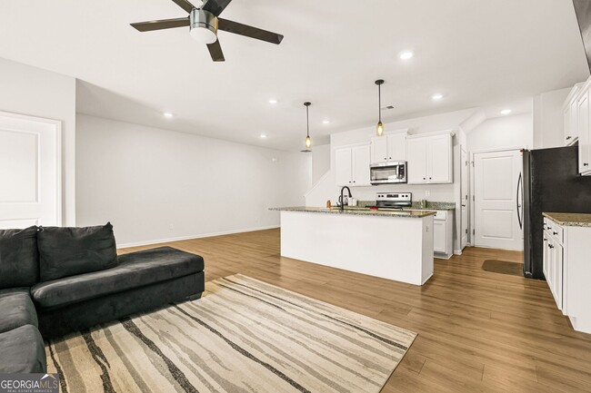 Building Photo - 4514 Fillmore Trl SW