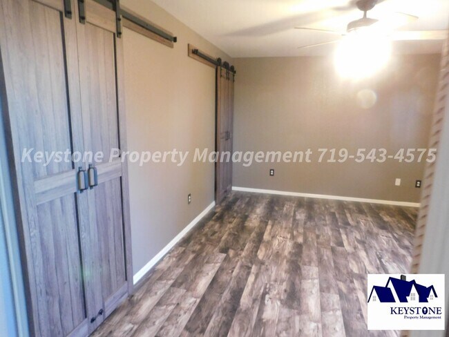 Building Photo - Pueblo West Rancher with Beautiful Views! ...