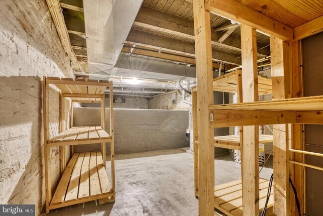 Building Photo - 1236 S Charles St