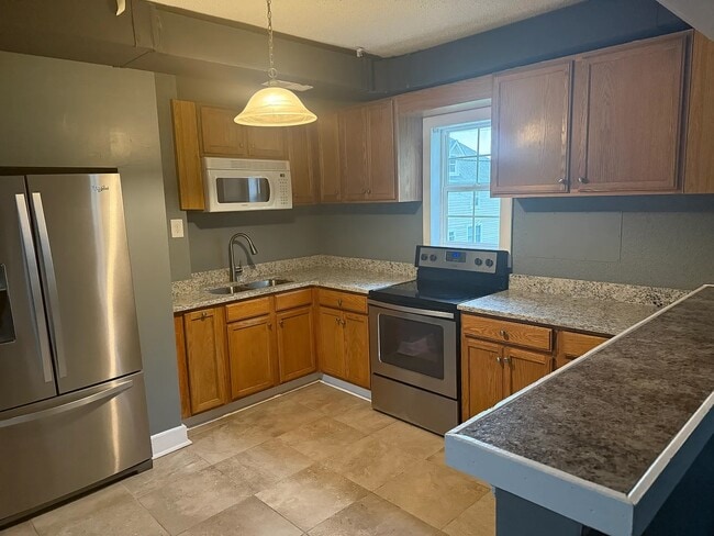 Building Photo - 750 Udell St