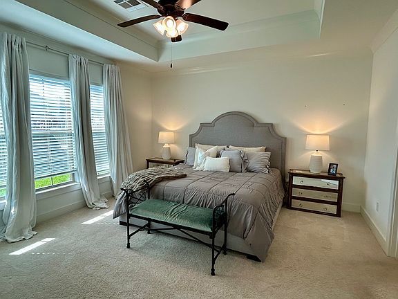 Building Photo - 549 Gadwell Dr