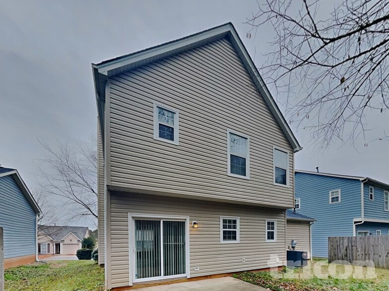 Building Photo - 10419 Battle Ct