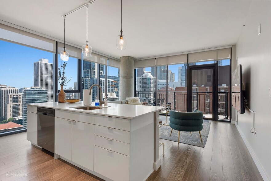 Building Photo - 1080 W Addison St