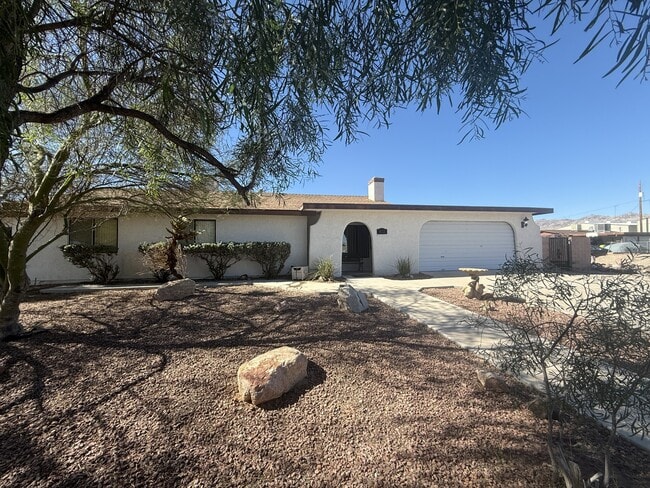 Building Photo - 422 Emery Dr