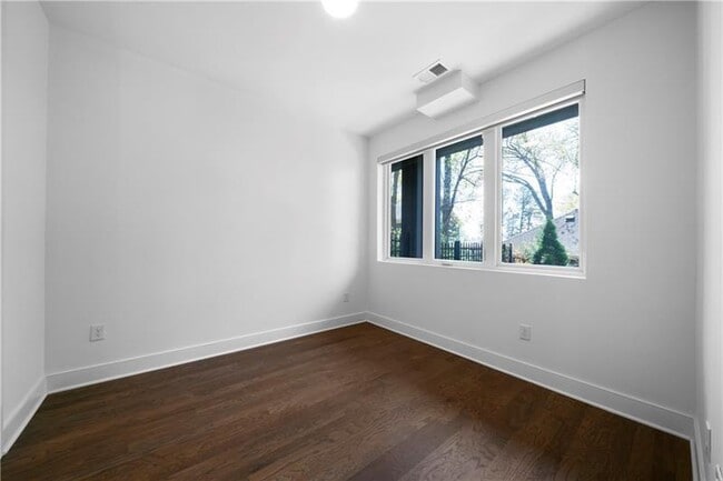 Building Photo - 2347 Hosea L Williams Dr SE