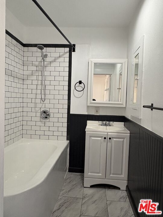 Building Photo - 3624 Arlington Ave