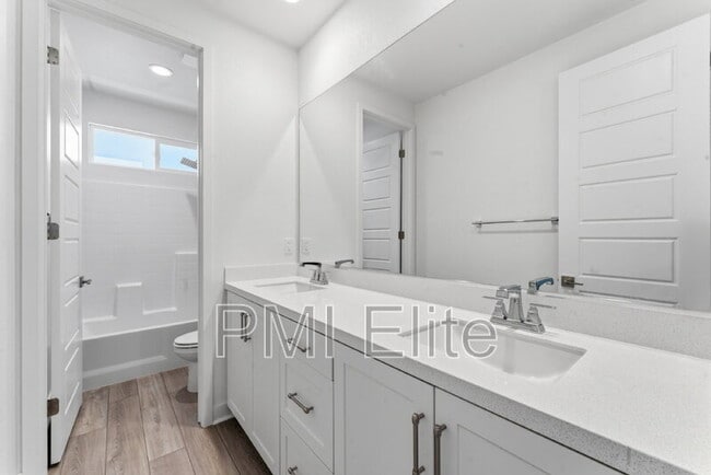 Building Photo - 28657 Windbreak Tr