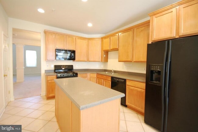 Building Photo - 908 Reserve Champion Dr