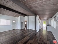 Building Photo - 4419 W Rosecrans Ave