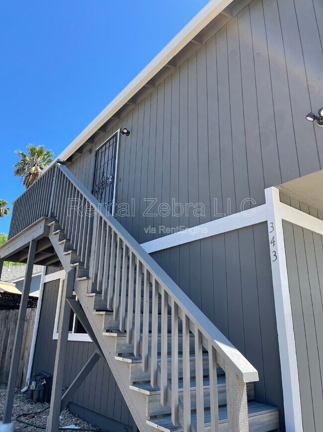 Building Photo - 343 Arlen Dr