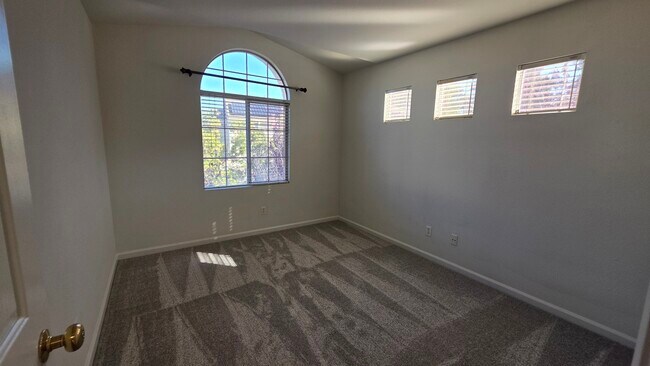 Building Photo - 5518 Manderston Dr