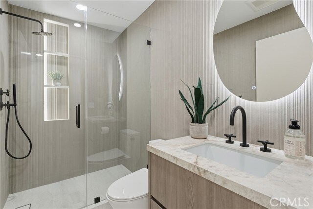 Building Photo - 2638 Zorada Dr