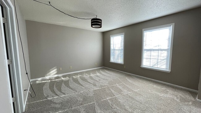 Building Photo - 3 Bedroom, 2.5 Bath Home Located in South Lafayette