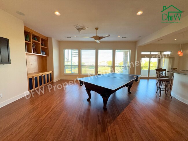 Building Photo - 4 Bedroom, 4 1/2 Bathroom Home with Pool for Lease in Irving