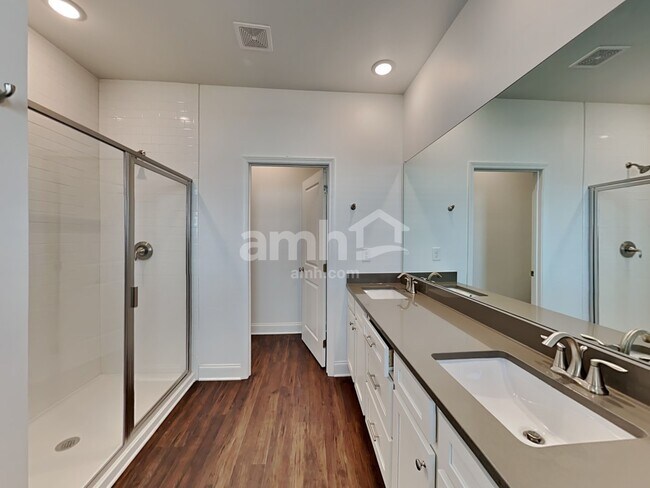 Building Photo - 2110 Twisted Creek Ln