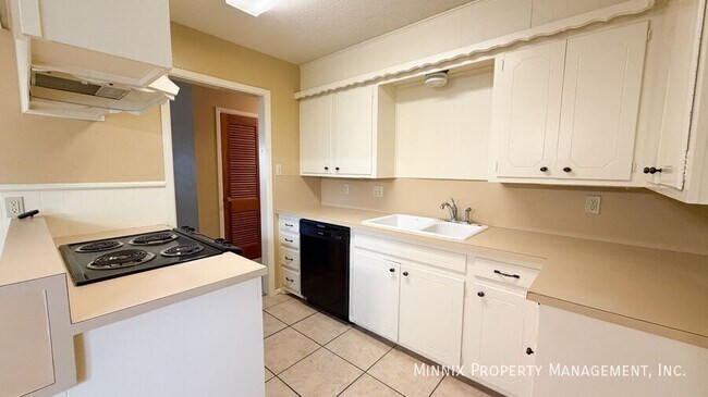 Building Photo - 4313 58th St