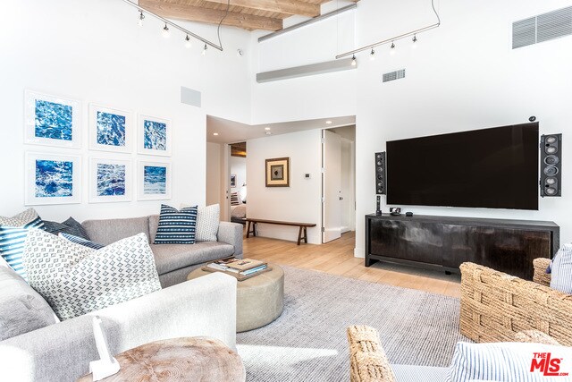 Building Photo - 28775 Sea Ranch Way
