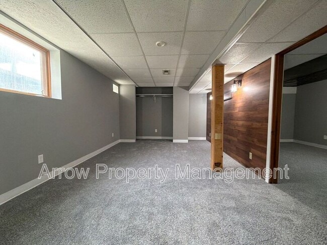 Building Photo - 5318 Stockwell St