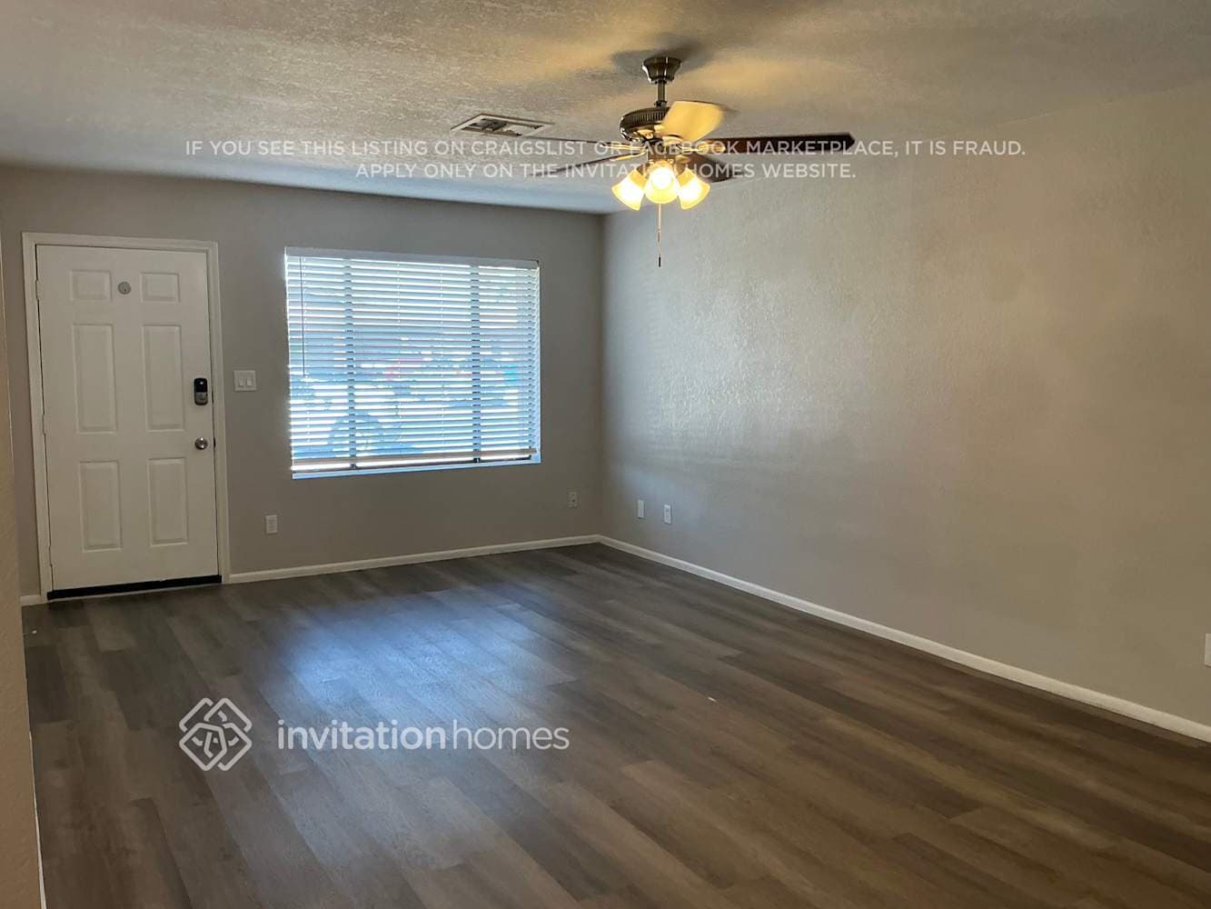 Building Photo - 4447 E Contessa St