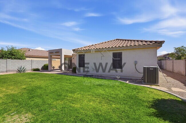 Building Photo - 11352 E Renata Ave