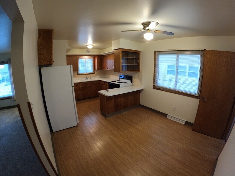 Kitchen1 - 177 S 78th St