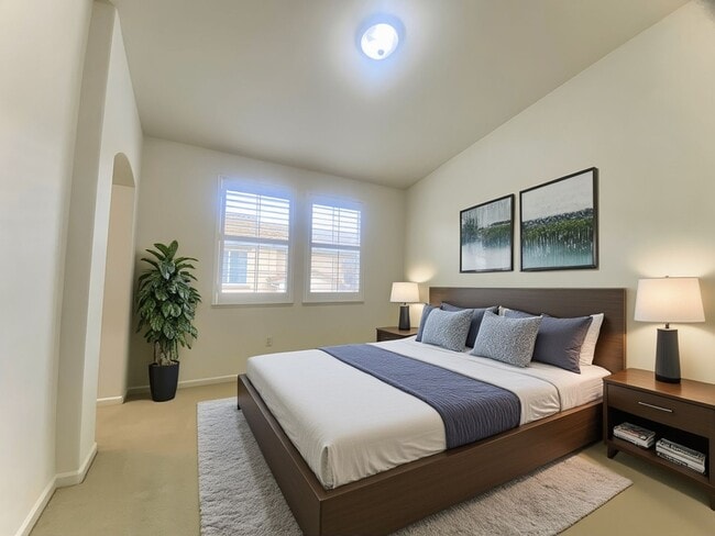 Building Photo - Beautiful 3-Bedroom Townhome in Private Ga...