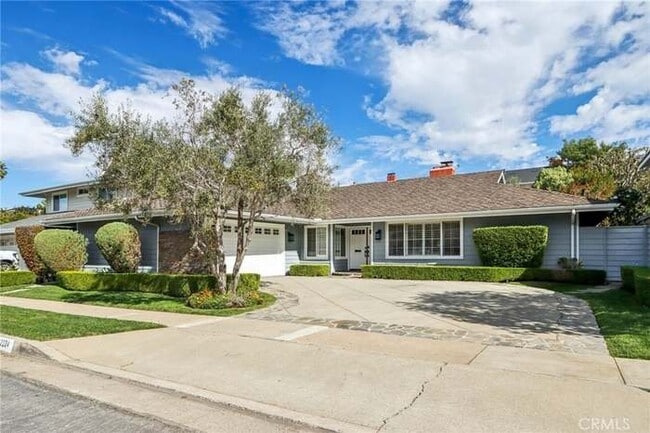 Building Photo - 2224 Aralia St