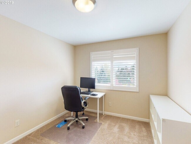 Building Photo - Gorgeous 4 Bed, 2.5 Bath Tuscany Home!