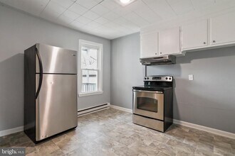 Building Photo - 655 S Potomac St