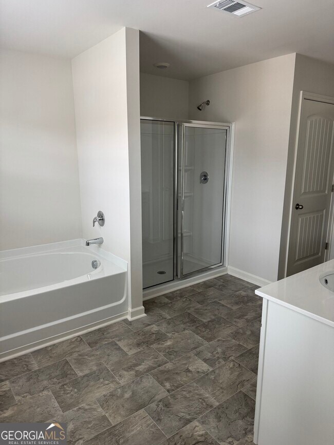 Building Photo - 471 Stoneybrook Dr
