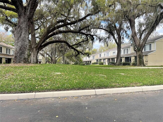 Building Photo - 894 Vineland Pl