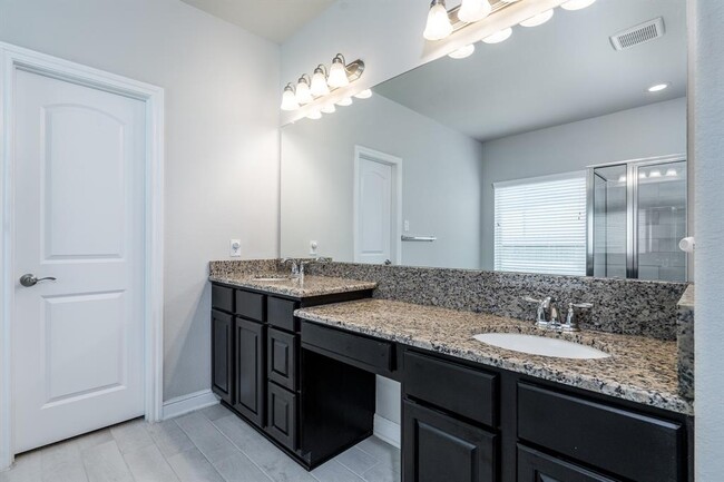 Building Photo - 204 Upland Dr